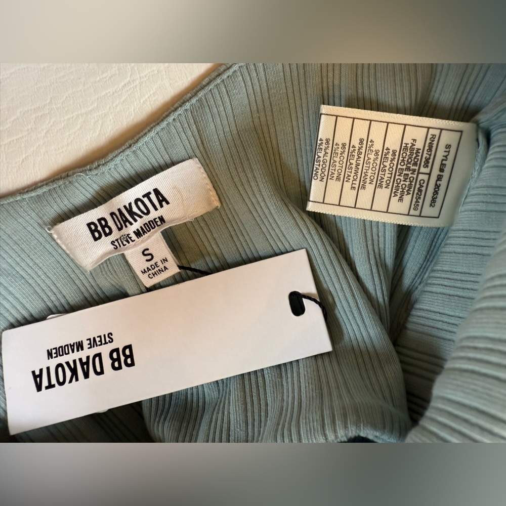 NWT BB Dakota Steve Madden tank top blue fog women’s small cropped (bin R) - Picture 2 of 9
